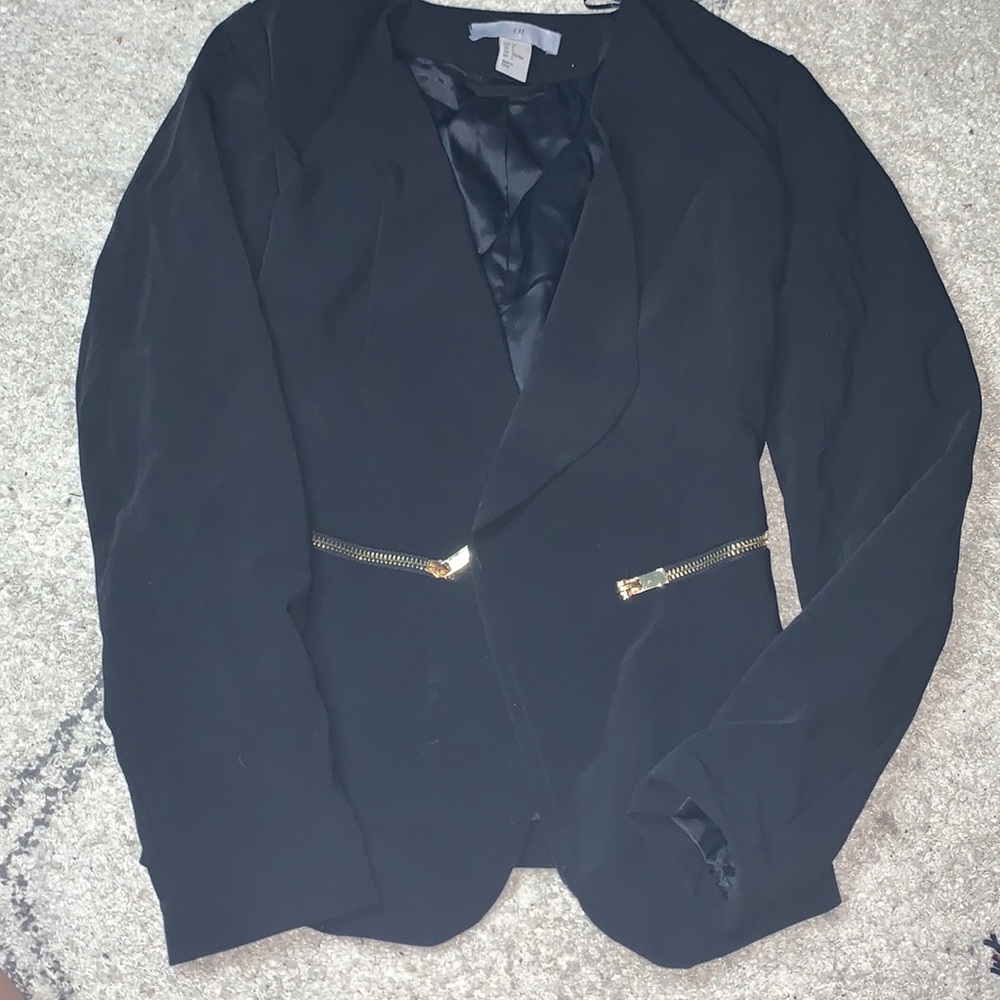 H&M black blazer